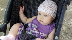 Embedded thumbnail for Алисе 6 месяцев ! Малышка уснула на прогулке Little baby sleep