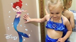 Embedded thumbnail for У Алисы теперь есть ХВОСТ РУСАЛКИ !!! Алиса сможет плавать как русалочка Little Mermaid